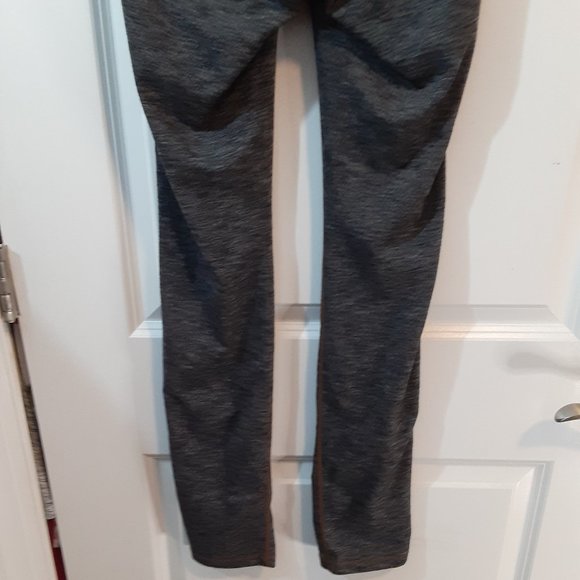Athleta Full Length Gray Leggings Contrast Stitching - Picture 7 of 9